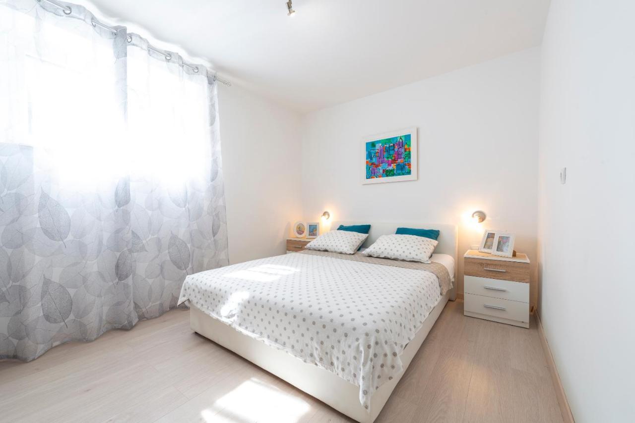 Apartament Tolja